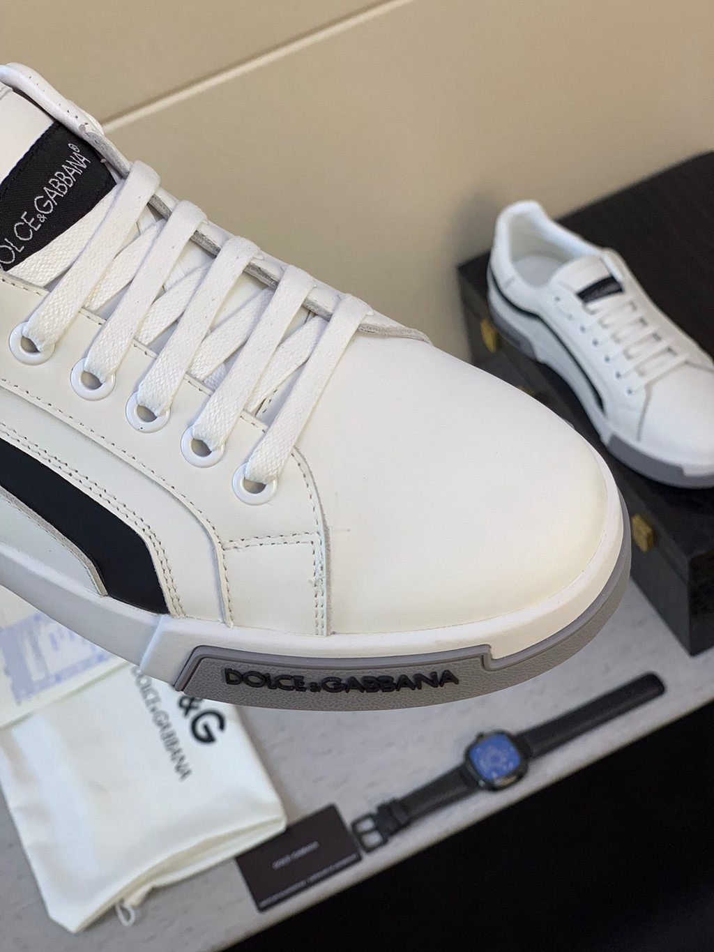 D*G sneaker